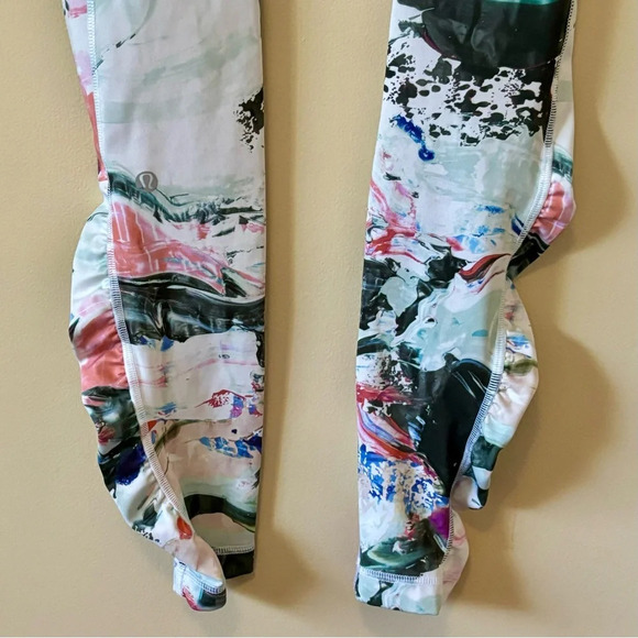 Lululemon|$15|Size 4 Speed Tight III All Full-On Luxtreme Pigment Wave Leggings - Picture 5 of 9